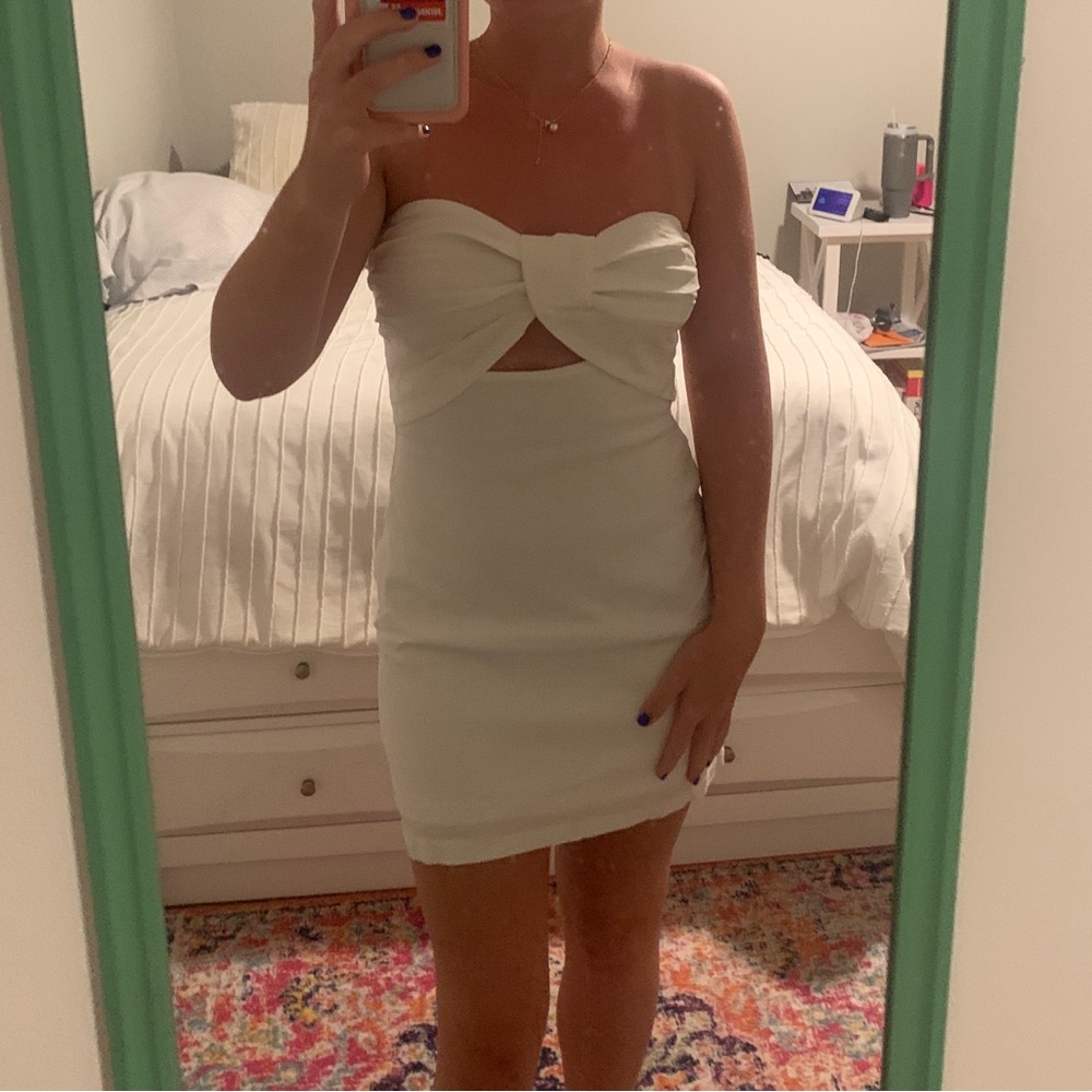 American Threads Kynlee Strapless Twist Front Bodycon Mini Dress